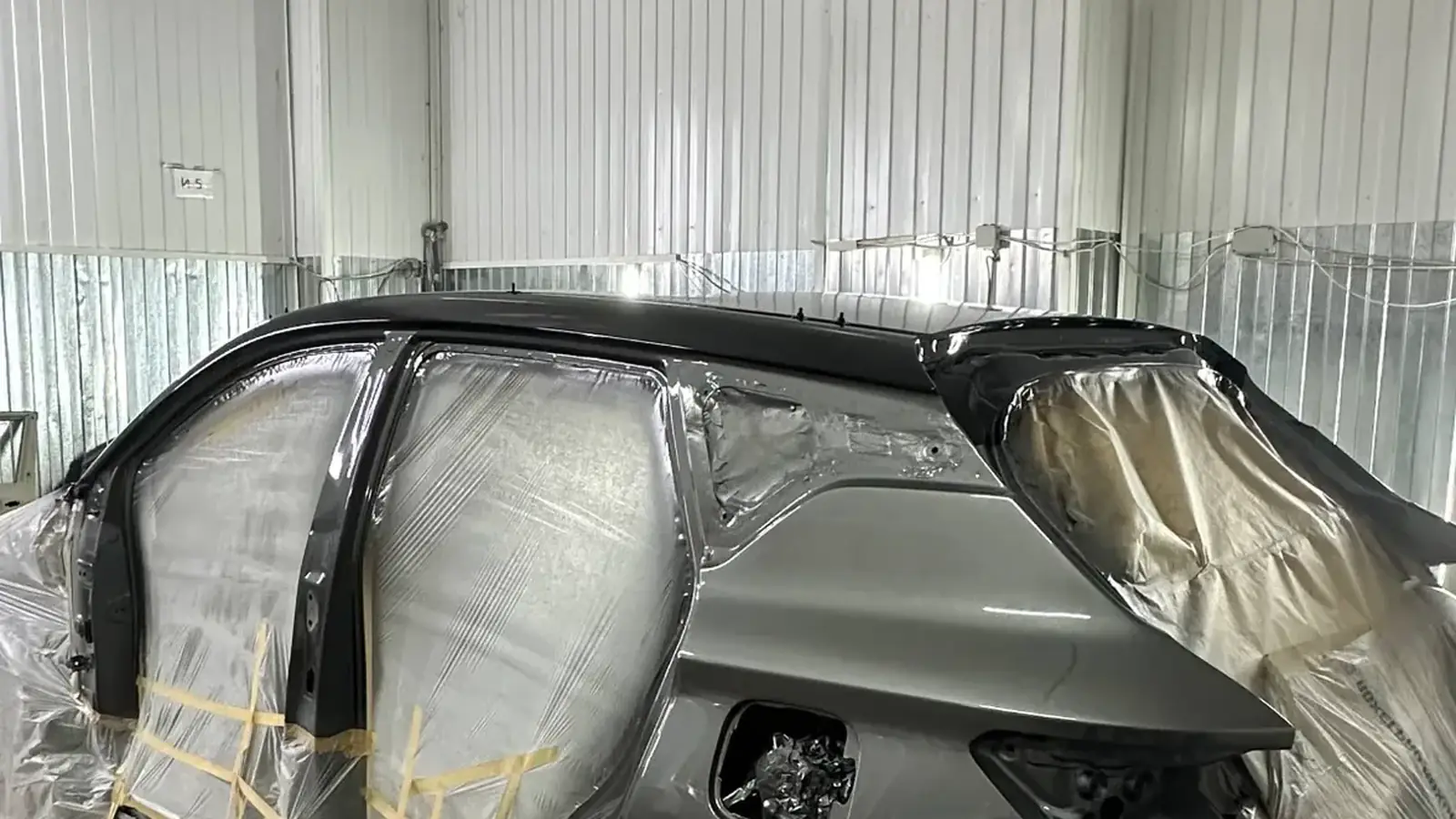 Покраска капота автомобиля